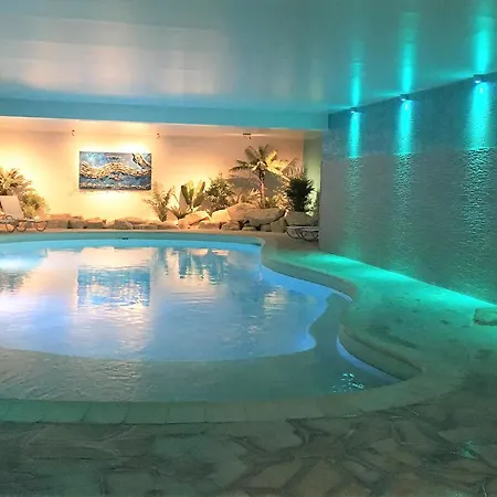 Domaine De & Hotel