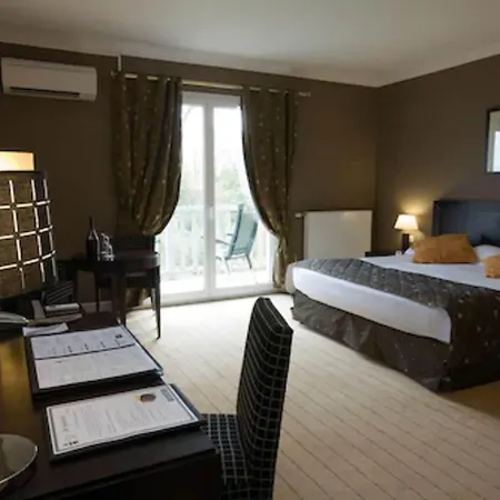 Domaine De & فندق 4*