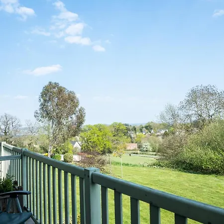 Domaine De & 4*