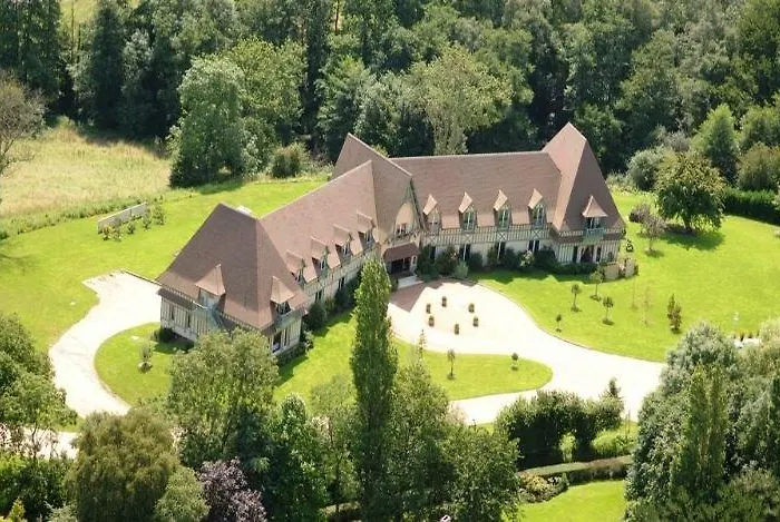 Domaine De & Hotel 4*