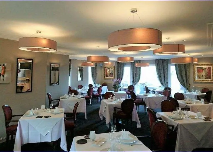 Hotel Domaine De & 4*