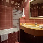 Domaine De & 4*