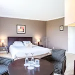 Domaine De & 4*