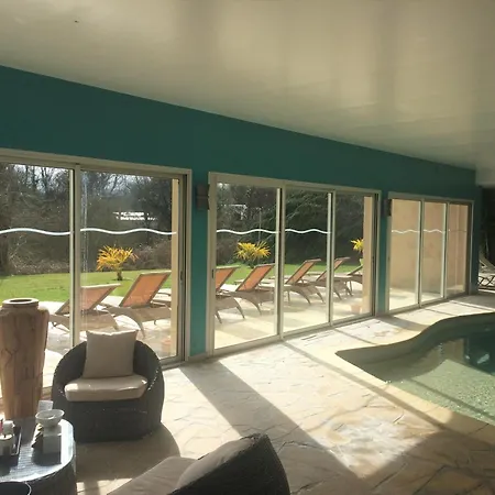 Отель Domaine De & 4*