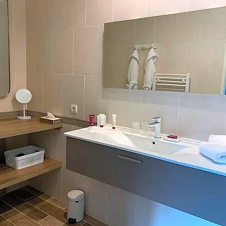 Domaine De & Hotel 4*
