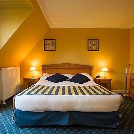 Domaine De & 4*