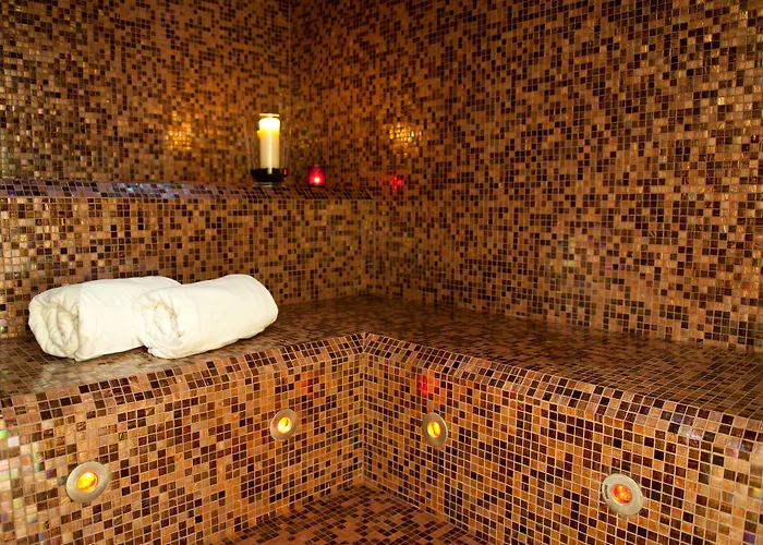 Domaine De & Hotel 4*